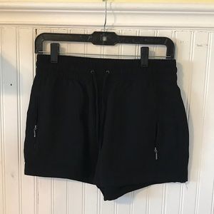 Women’s loose fitting shorts